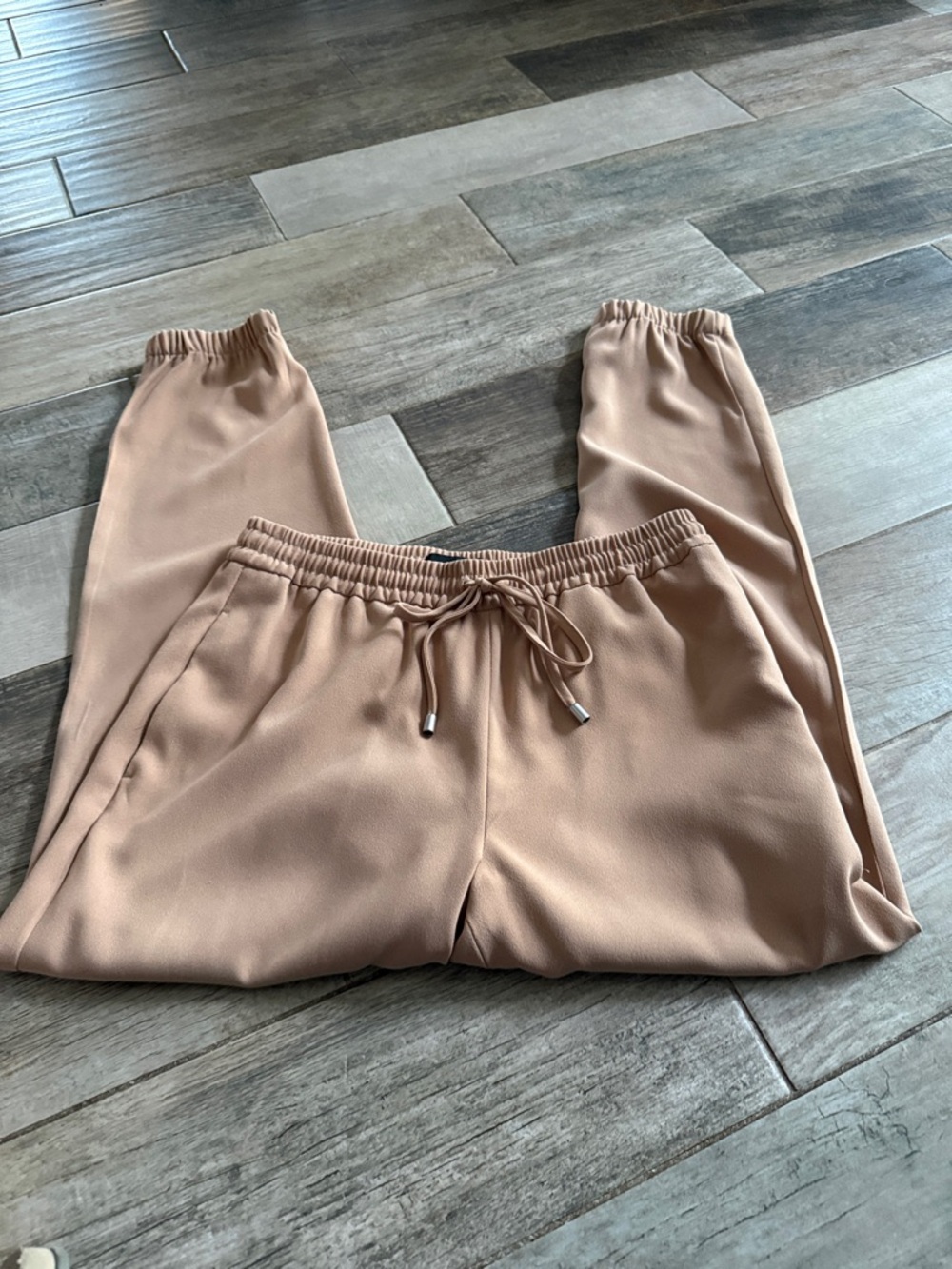 Express Women's Cropped Jogger Pants in camel